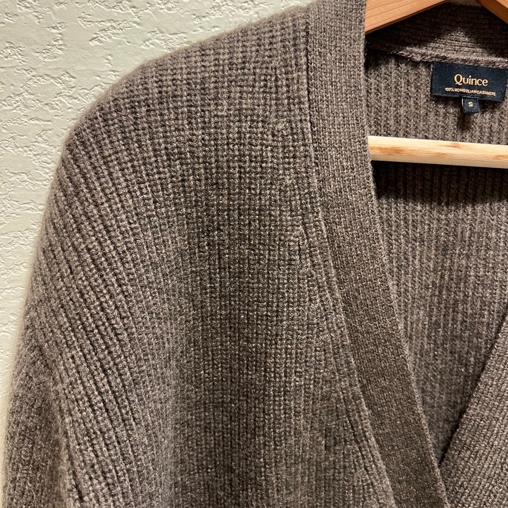 NWOT Quince Brown Mongolian Cashmere Oversized Boyfriend Cardigan Sweater Size S - Picture 10 of 12